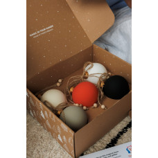 Набір для розмальовки новорічних кульок "Кольори різдвa"