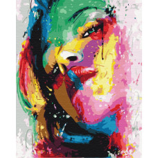 Портрет жінки в фарбах