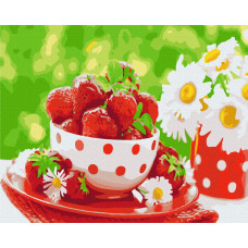 Полуничний перекус