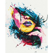 Дівчина у фарбах