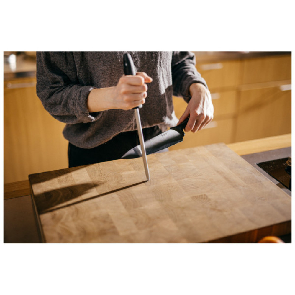 Мусат Fiskars Essential (1065581)