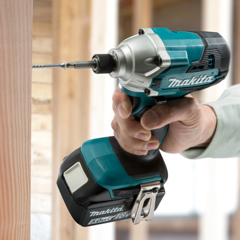 Гвинтоверт ударний Makita DTD156Z LXT 18В 155Нм 2500об/хв 1.3кг без АКБ та ЗП