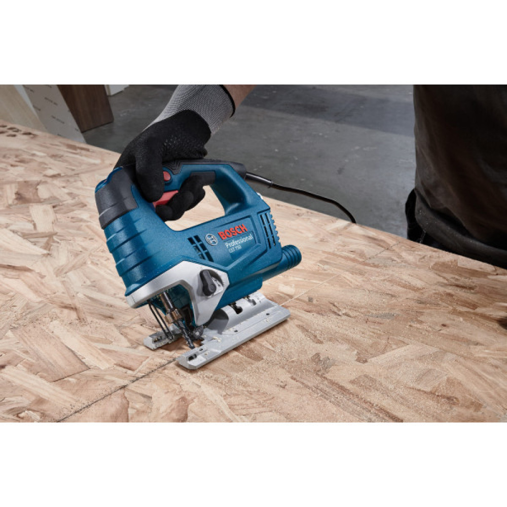 Лобзик Bosch Professional GST 750 520Вт SDS 800-3200об·хв хід 20мм 23кг кейс