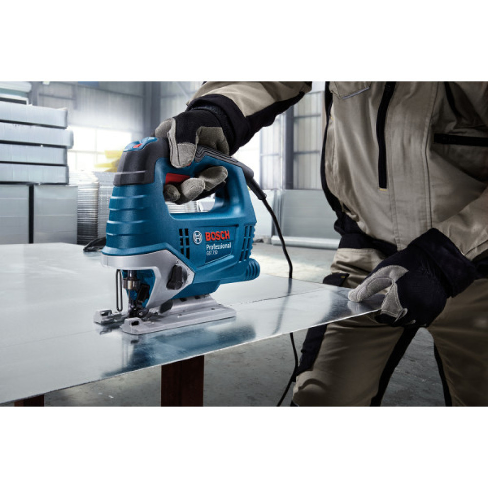 Лобзик Bosch Professional GST 750 520Вт SDS 800-3200об·хв хід 20мм 23кг кейс