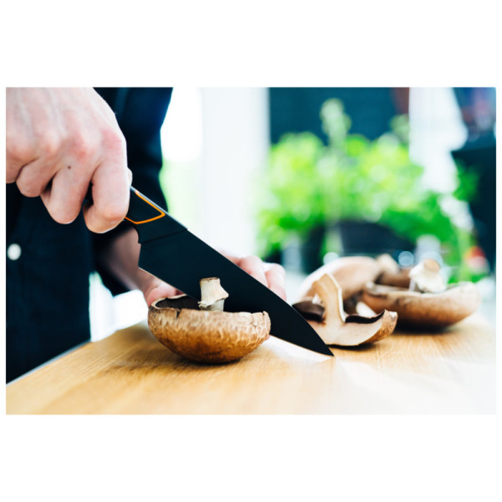 Кухонний ніж Fiskars Edge шеф 15 см (1003095)