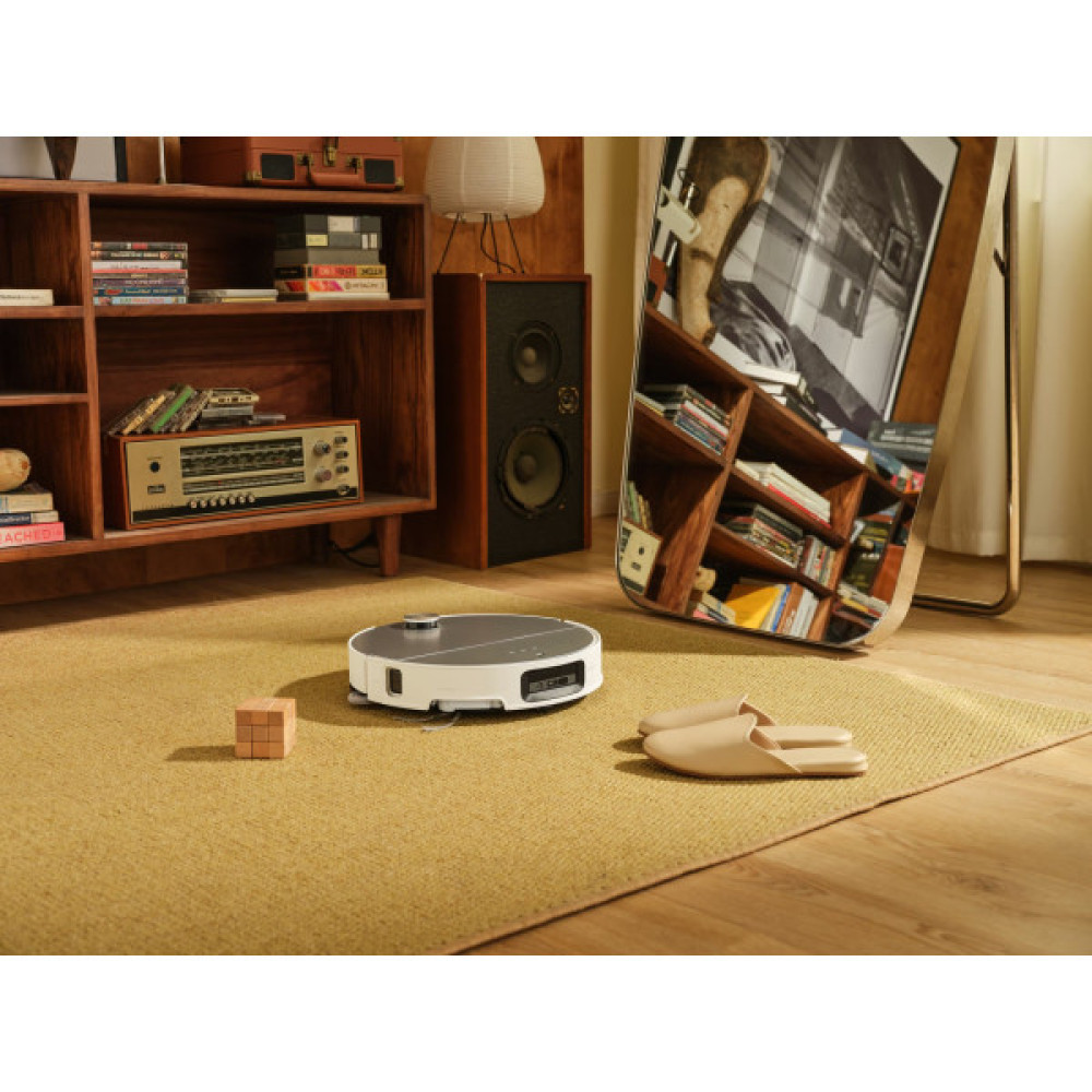 Робот-пилосос Roborock Saros 10, h=4.9см, вологе прибирання, конт пил -0.27л, автон. робота до 220хв, Wi-Fi, станція самоочищ., білий