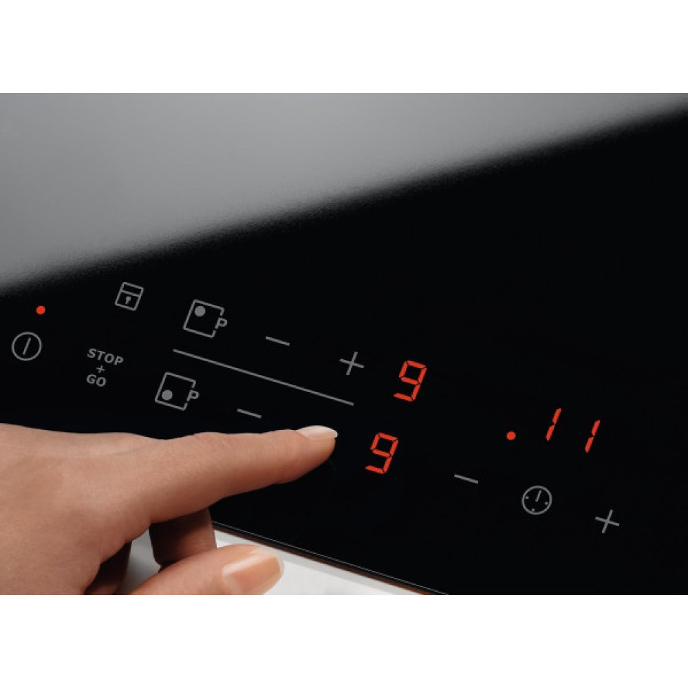 Варильна поверхня Electrolux електрична склокерамічна, 60см, чорний