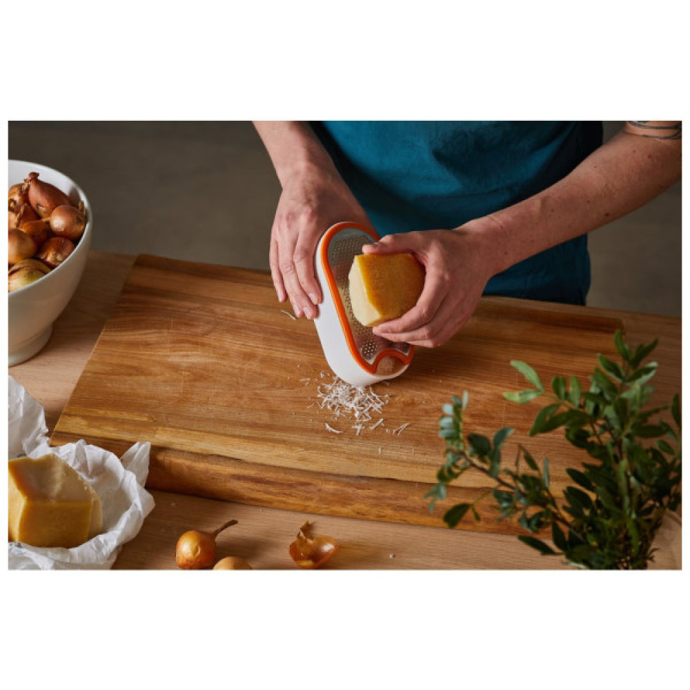 Терка Fiskars Functional Form біла (1019530)