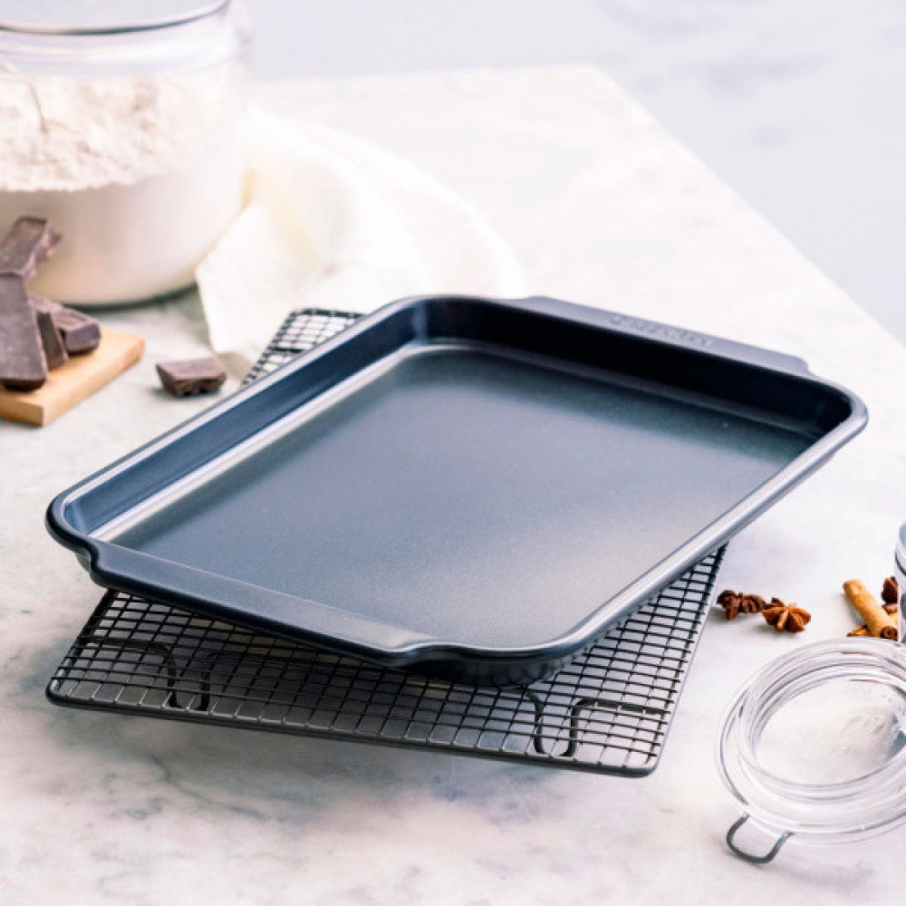 Форма для випікання GreenPan з керамічним покриттям 33x22,5х2,4 см (CC007770-001)