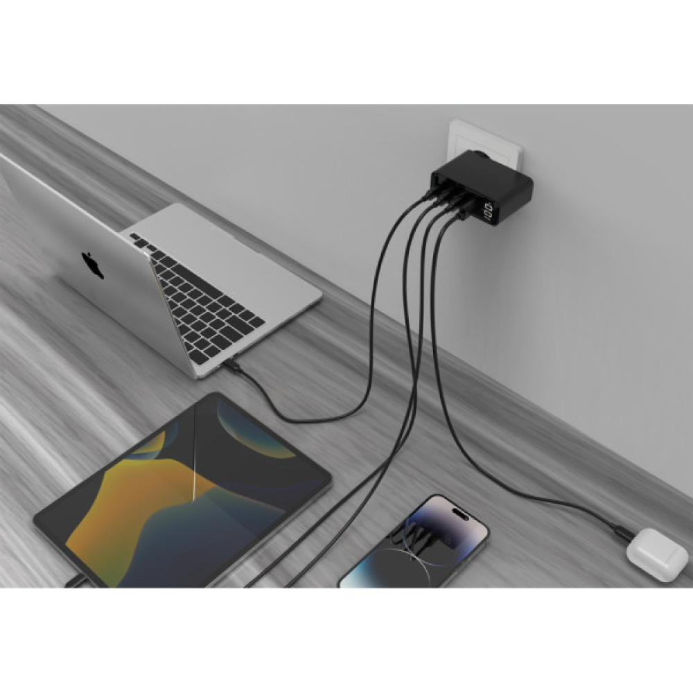 Зарядний пристрій Gembird 3xUSB-C PD100W + 1xUSB QC3.0 30W black (TA-UC-PDQC100LCD-01-BK)