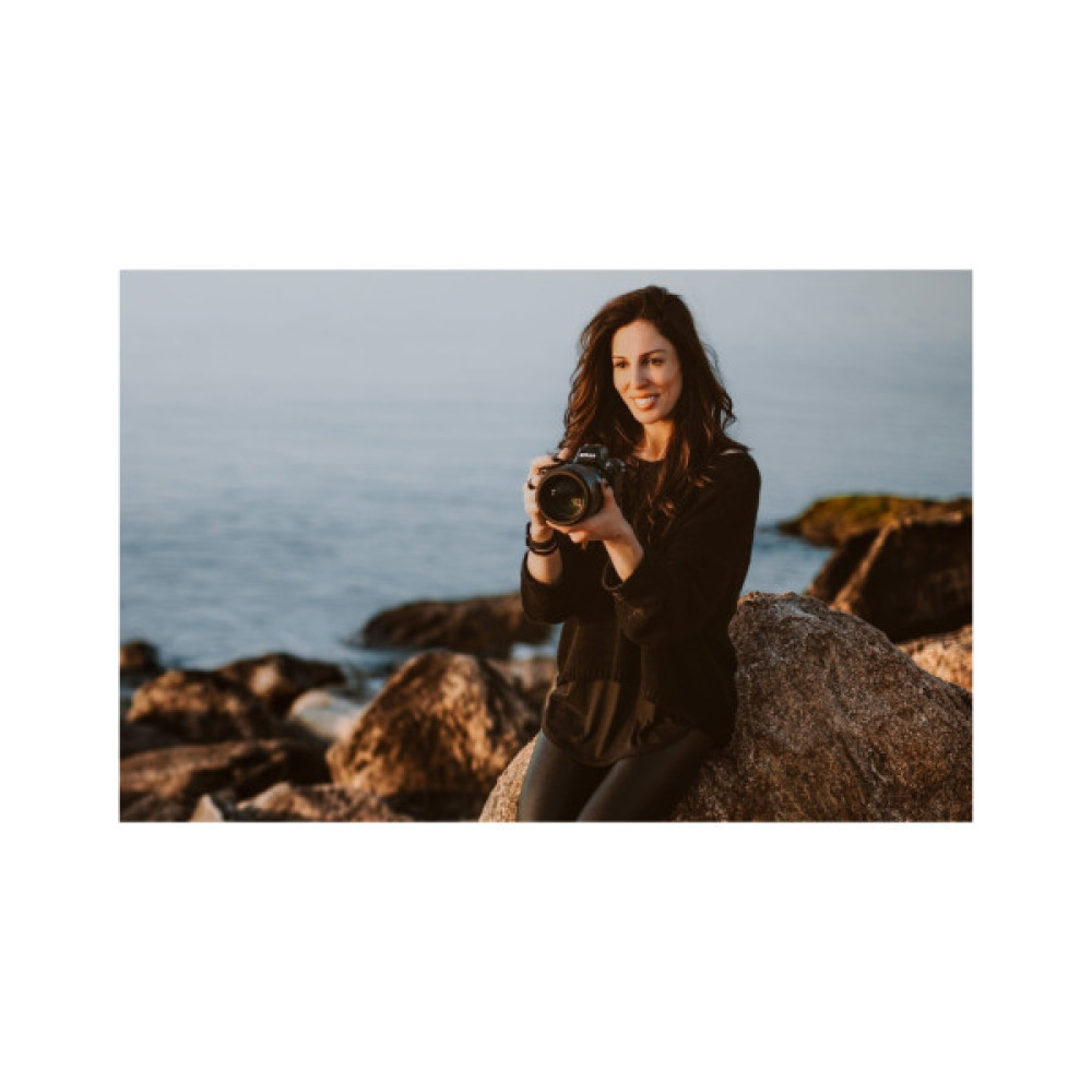Цифровий фотоапарат Nikon Z 8 Body (VOA101AE)