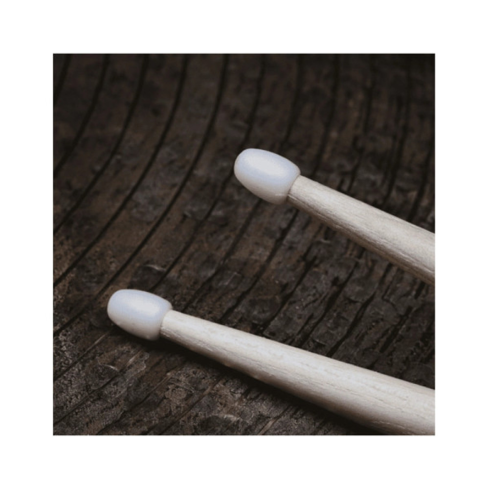 Барабанні палички Vic Firth 5AN American Classic Nylon Tip (232066)