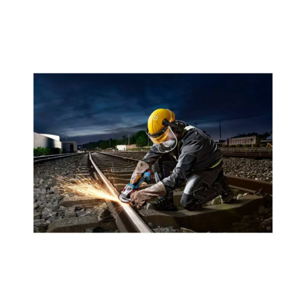 Шліфувальна машина Bosch GWS 18V-11 125мм, 18В, 2x5Ah, 0-9000об/хв, 1.7кг, кейс (0.601.9N4.103)