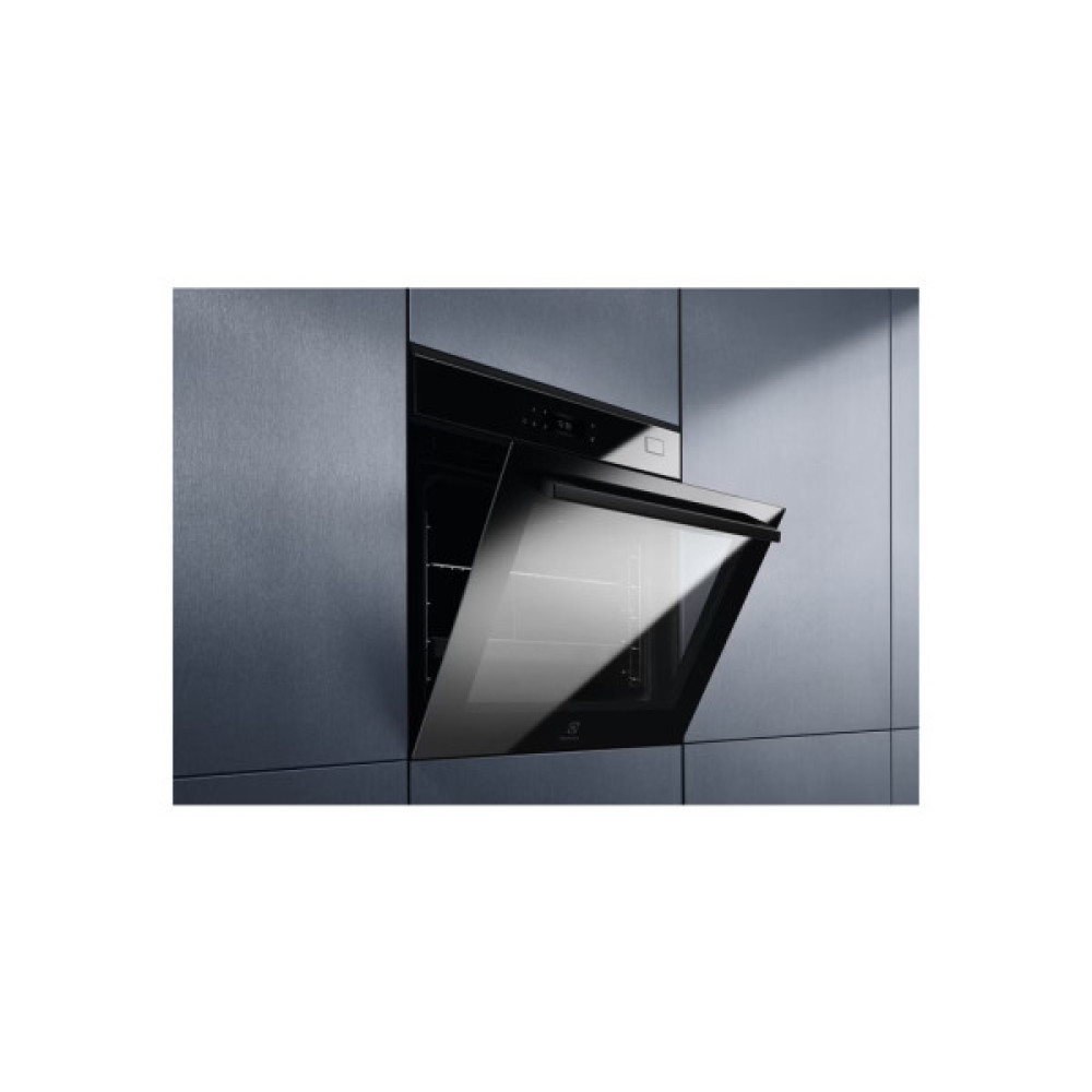 Духова шафа Electrolux EOB8S39H