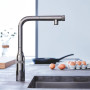 Змішувач для кухні Grohe Essence Smart Control, довж.виливу - 199мм, поворотний/витяжний, вентиль/кнопка, графіт