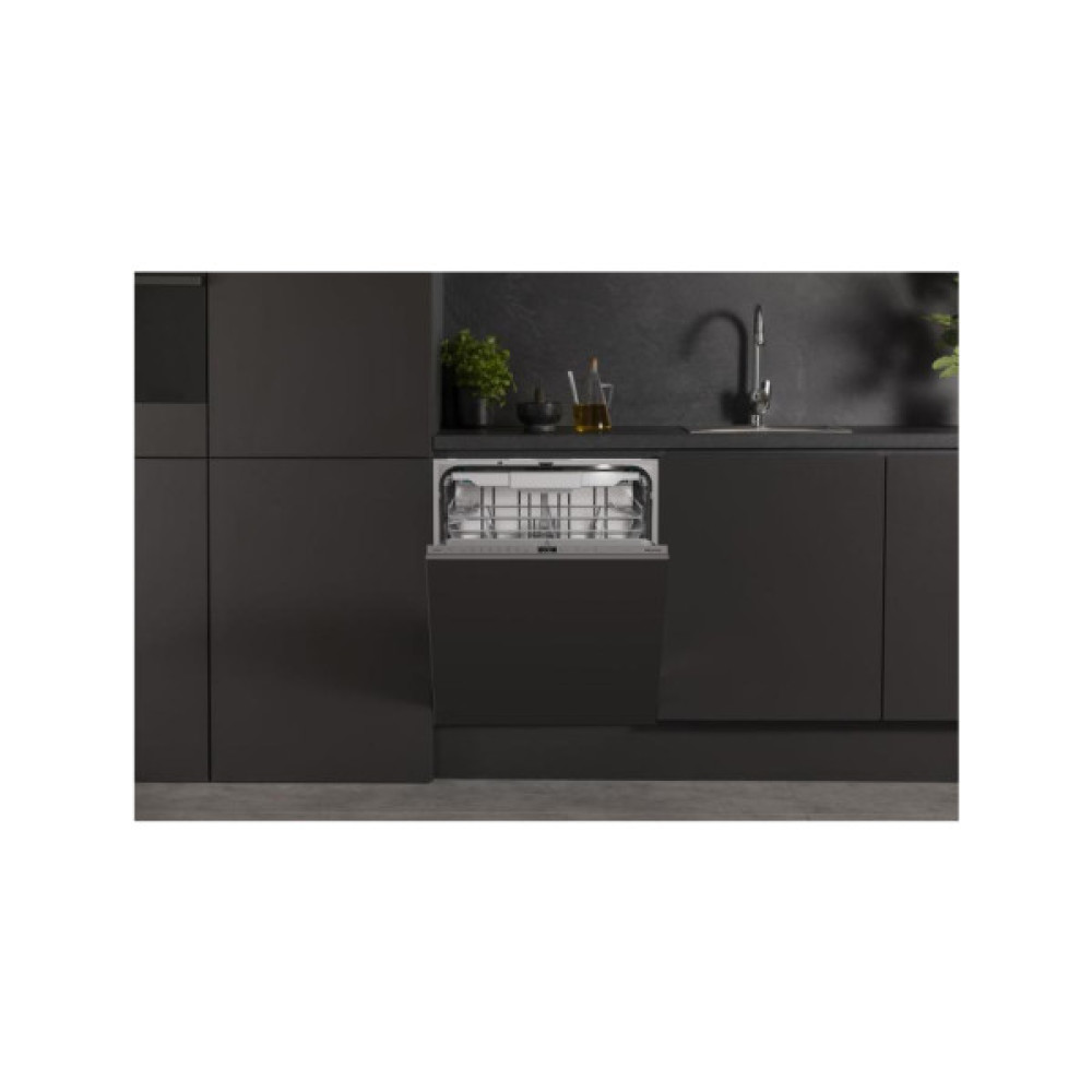 Посудомийна машина Hisense HV673D64