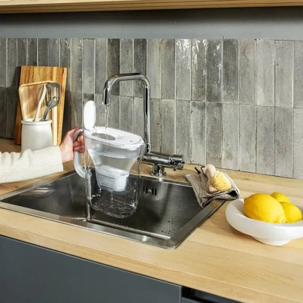 Фільтр-глечик Brita Style Essential MXPro 2.4л (1.4л очищеної води) з картриджем білий