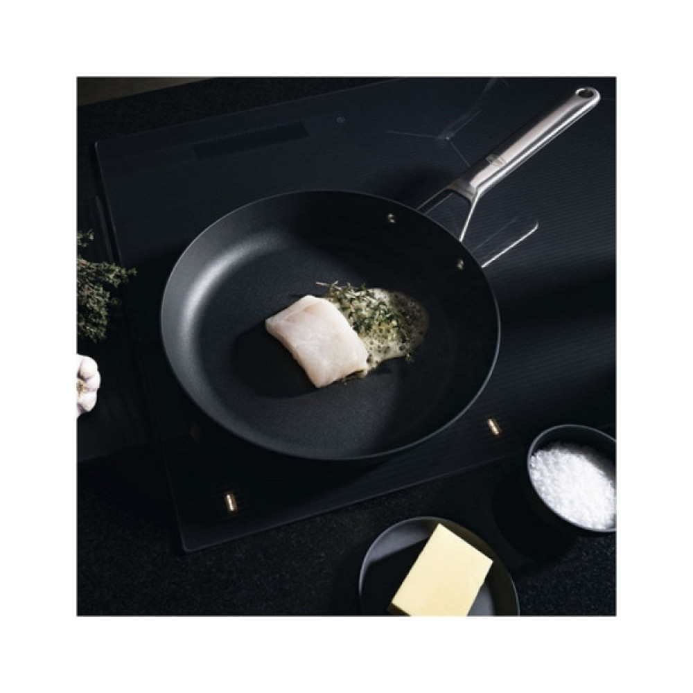 Сковорода Fiskars Taiten Optiheat 28 см (1066948)