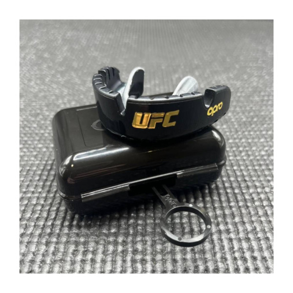 Капа Opro Gold Braces під брекети Blackl/Silver (102518001) (UFC_Gold_Braces_Bl/Silver)