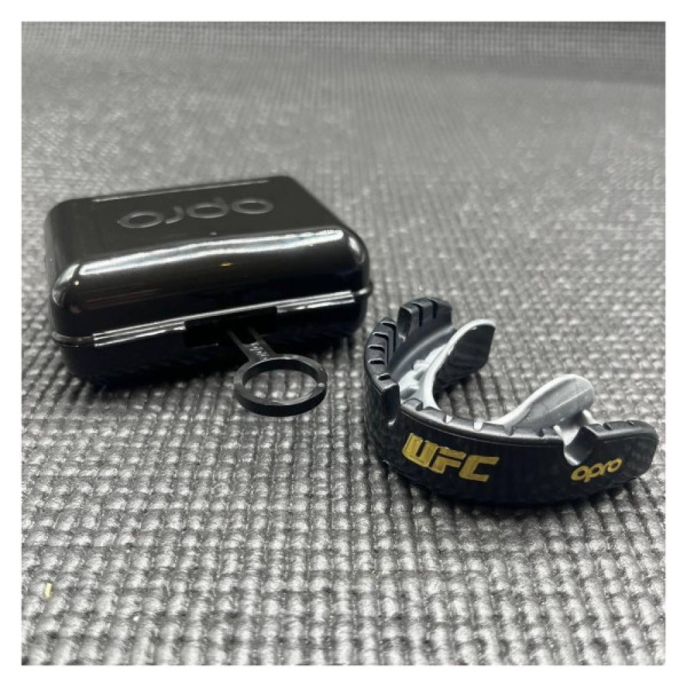 Капа Opro Gold Braces під брекети Blackl/Silver (102518001) (UFC_Gold_Braces_Bl/Silver)