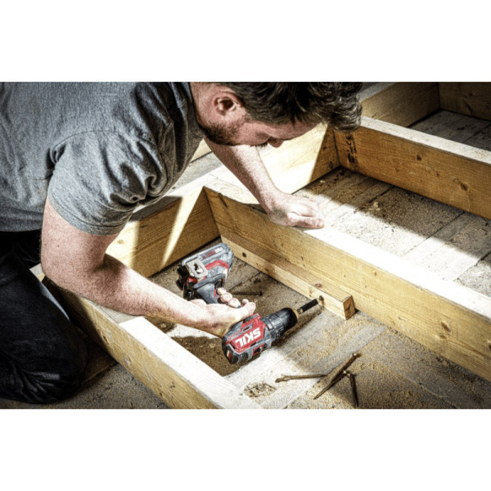 Шурупокрут-дриль ударний акумуляторний SKIL 3075 CA Compact 20В 1х2.5А·год 60Нм 500·180об/хв 0.9кг