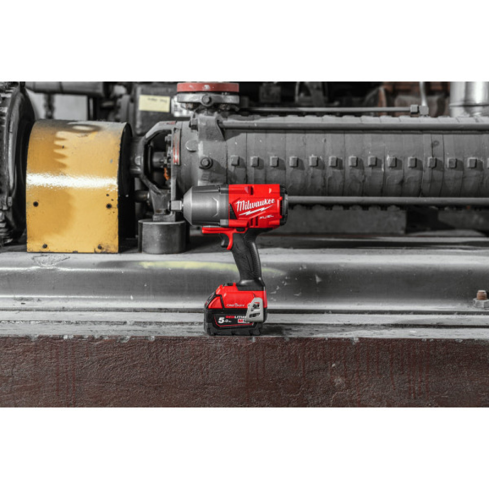 Гайковерт ударний акумуляторний Milwaukee M18 FUEL ONEFHIWF34-0 18В АКБ 1х5А·год 2034Нм 0-1800об/хв 3/4" 3.5кг без ЗП