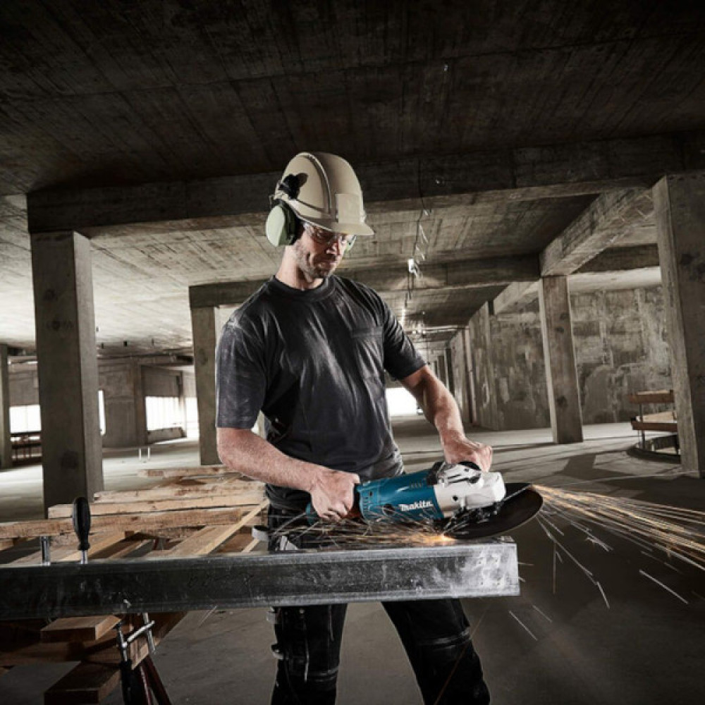 Шліфмашина кутова Makita GA 9020 RF 230мм 2200Вт 6600об·хв 5.8кг плавн.пуск