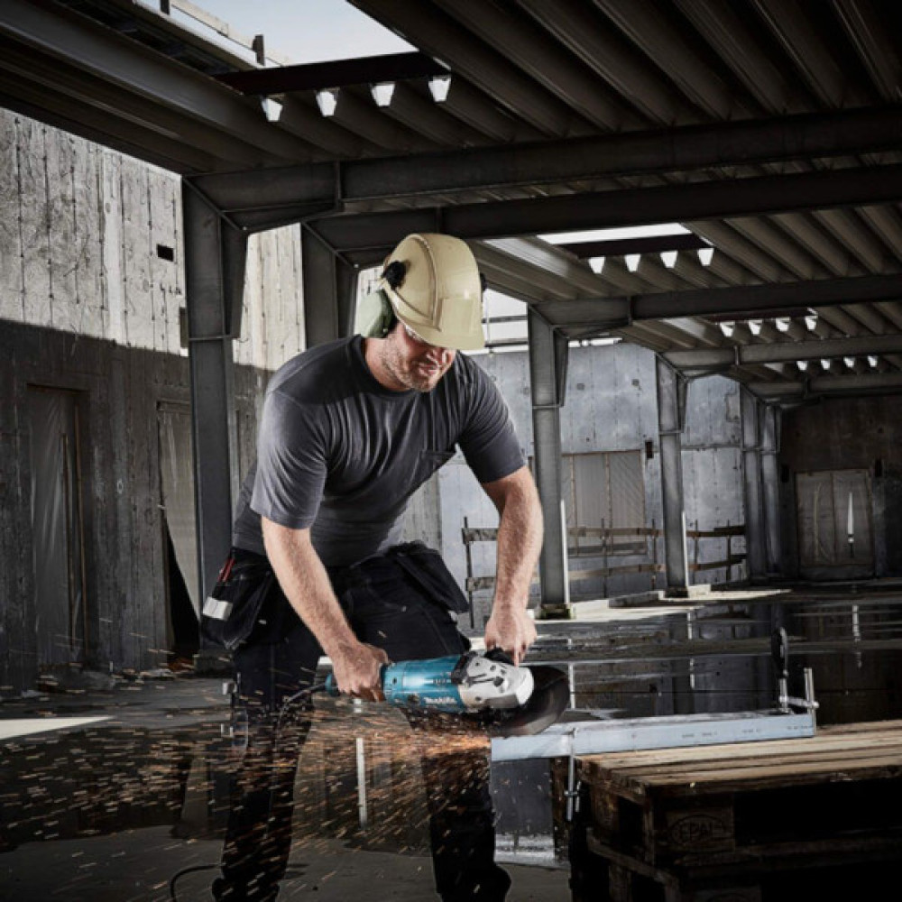 Шліфмашина кутова Makita GA 9020 RF 230мм 2200Вт 6600об·хв 5.8кг плавн.пуск