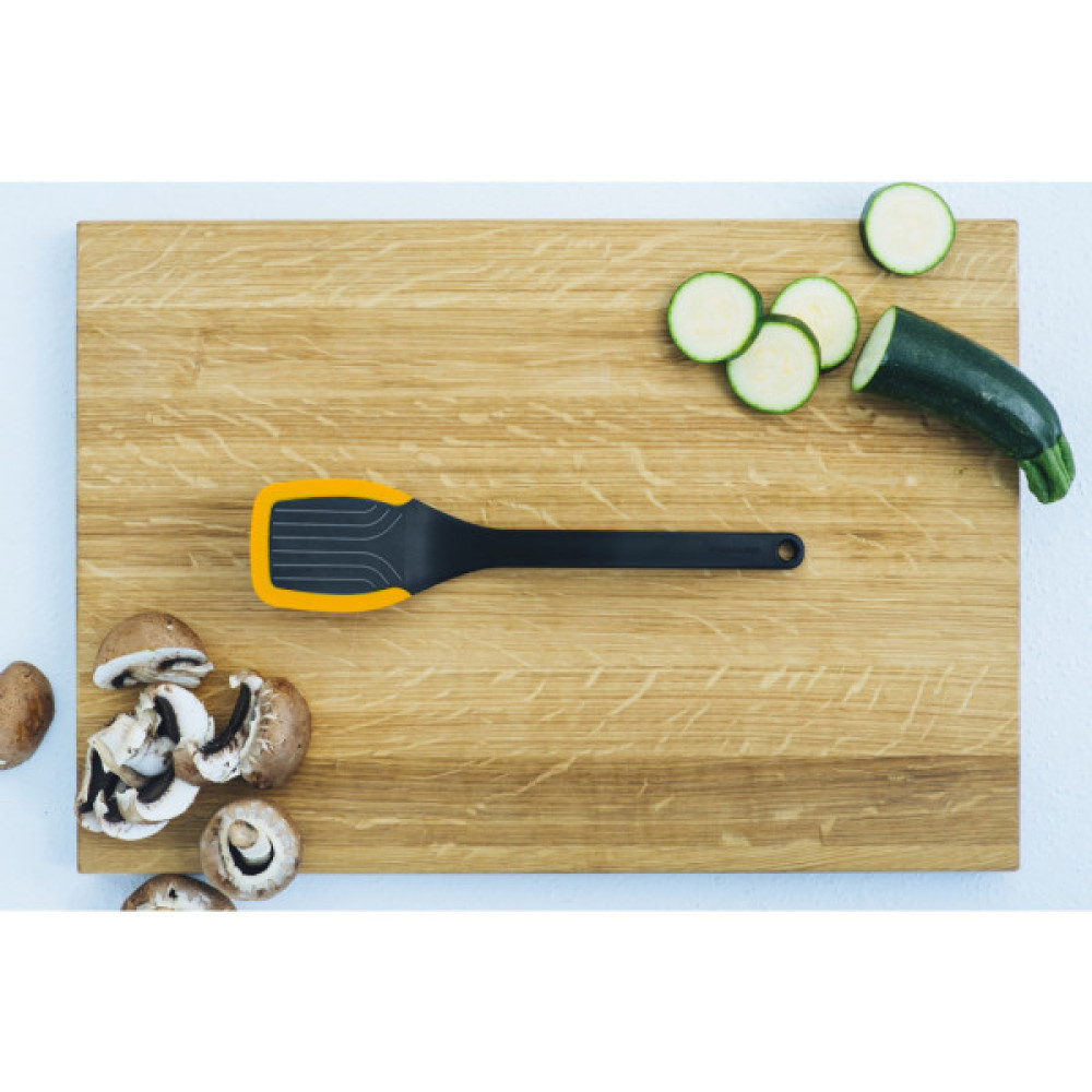 Лопатка кухонна Fiskars Functional Form, 37.3см, пластик, силікон, чорний (1027300)