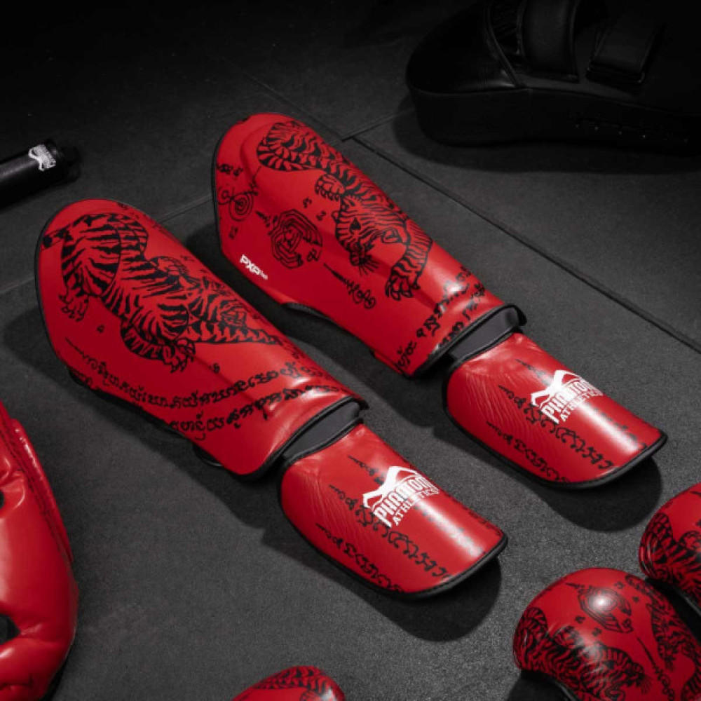 Захист гомілки і стопи Phantom Muay Thai Red S/M (PHSG2678-SM)