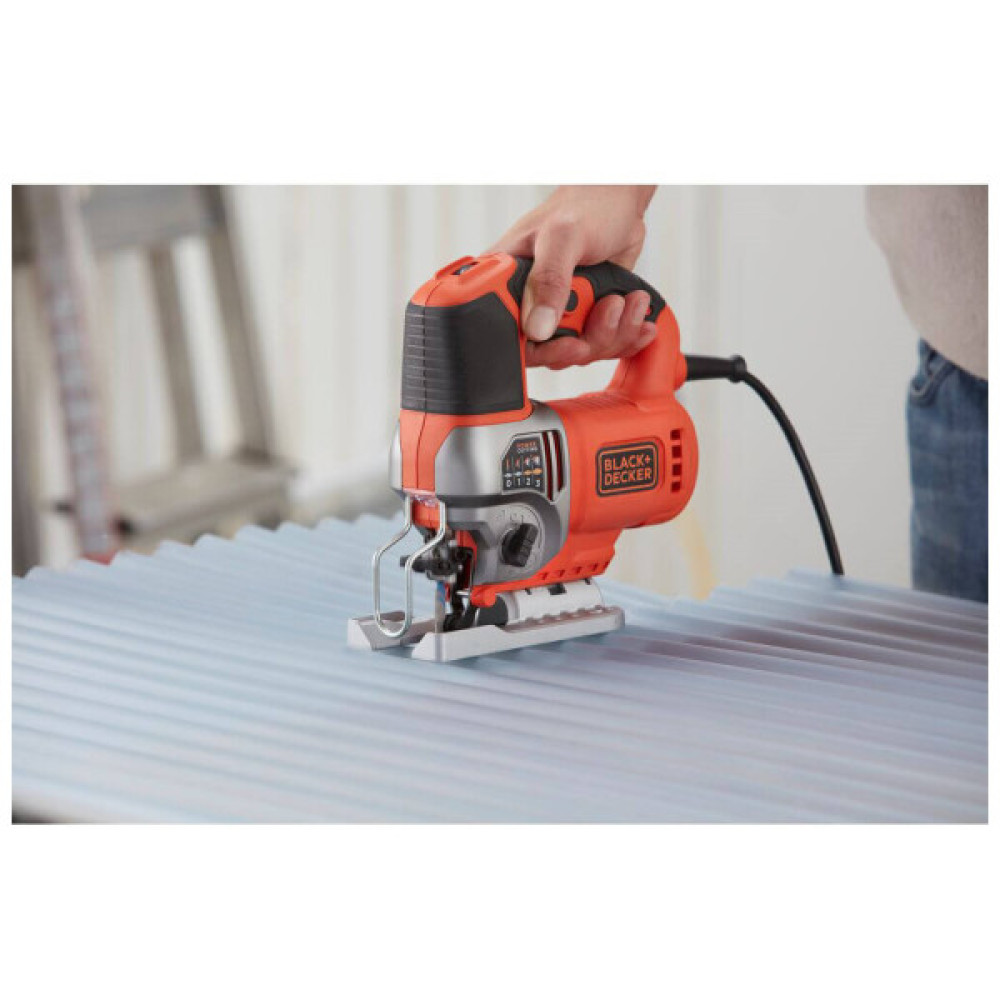 Електролобзик Black&Decker 650 Вт, 3100 ход/хв (BES610)