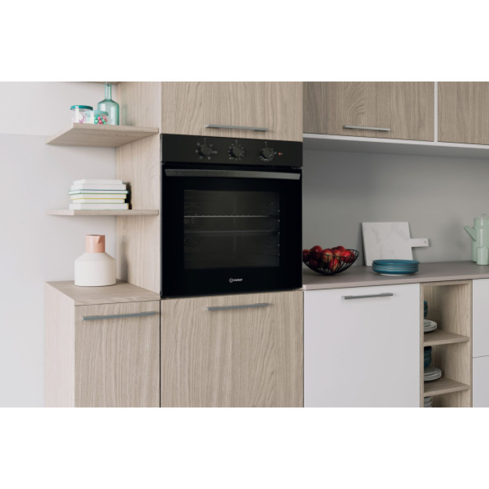 Духова шафа Indesit електрична, 66л, A, конвекція, чорний