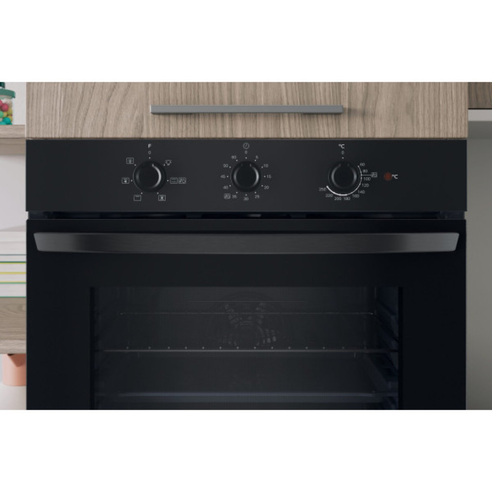 Духова шафа Indesit електрична, 66л, A, конвекція, чорний