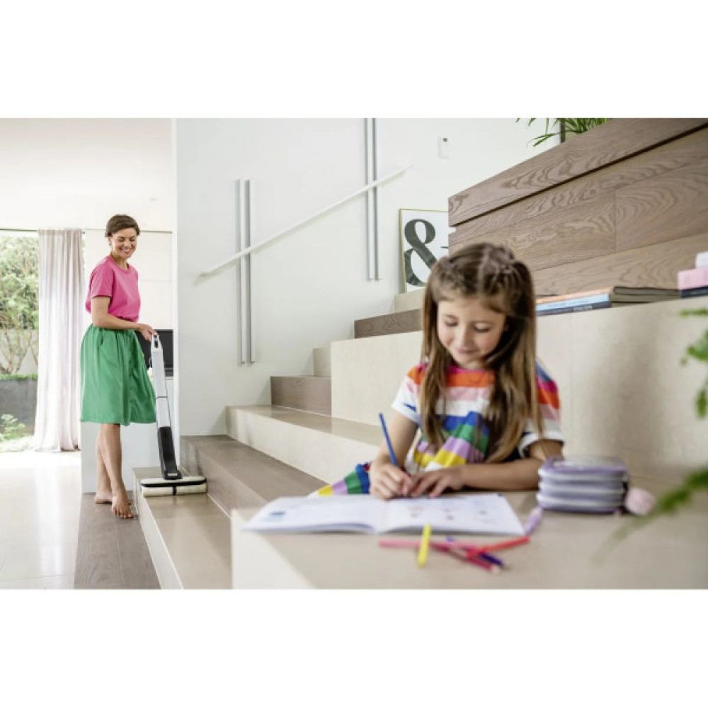 Підлогомийна машина Karcher FC 4-4 Battery Set, 460Вт, вода -0.4л, вага-3.4кг, білий