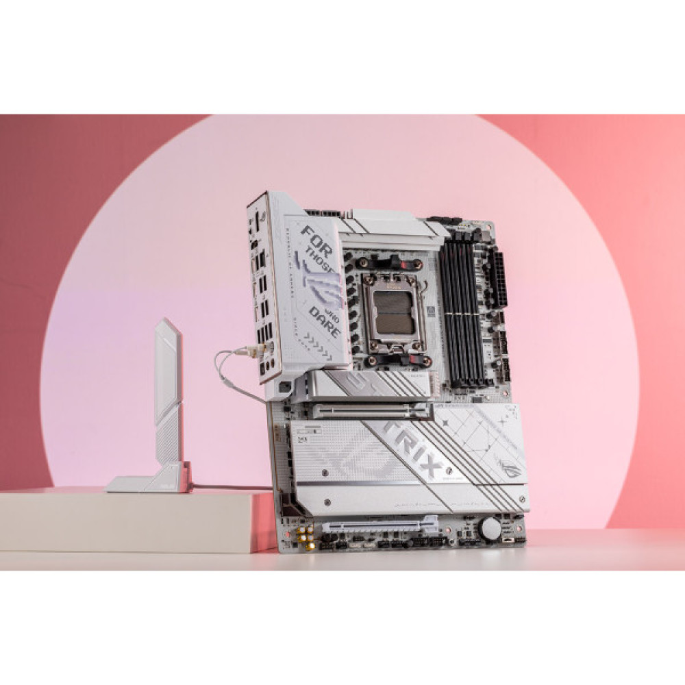 Материнcька плата ASUS ROG STRIX X870-A GAMING WIFI sAM5 X870 4xDDR5 M.2 HDMI DP Wi-Fi BT ATX