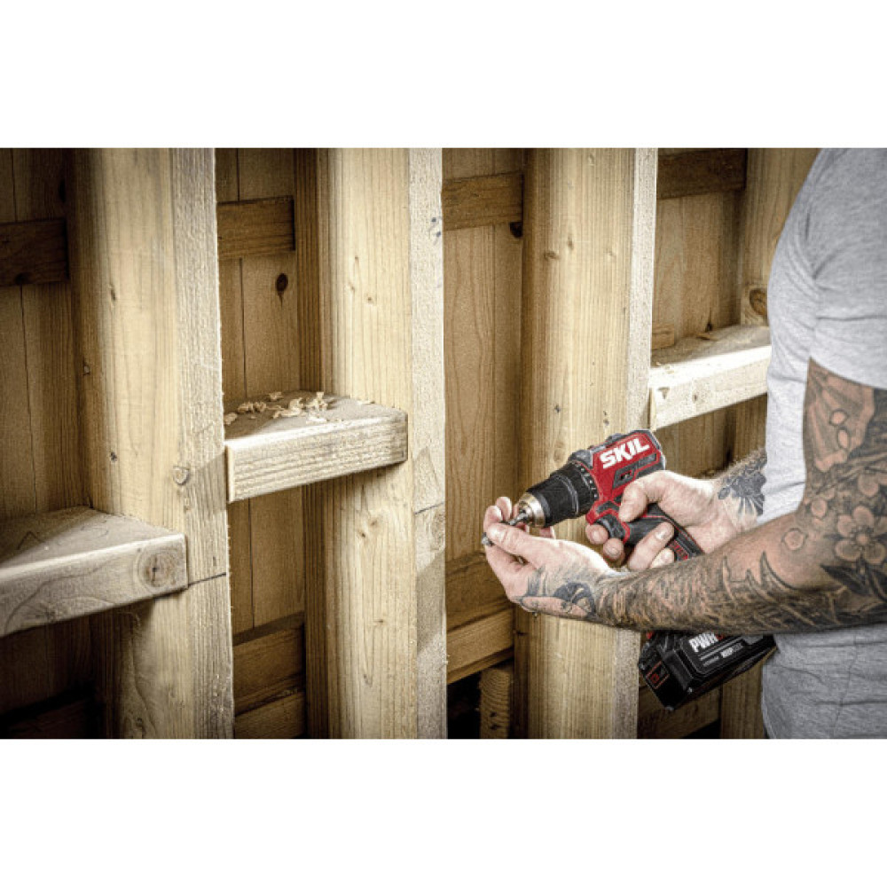 Шурупокрут-дриль акумуляторний SKIL 3065 CA Compact 20В 1х2.5А·год 60Нм 500·1800об/хв 0.9кг