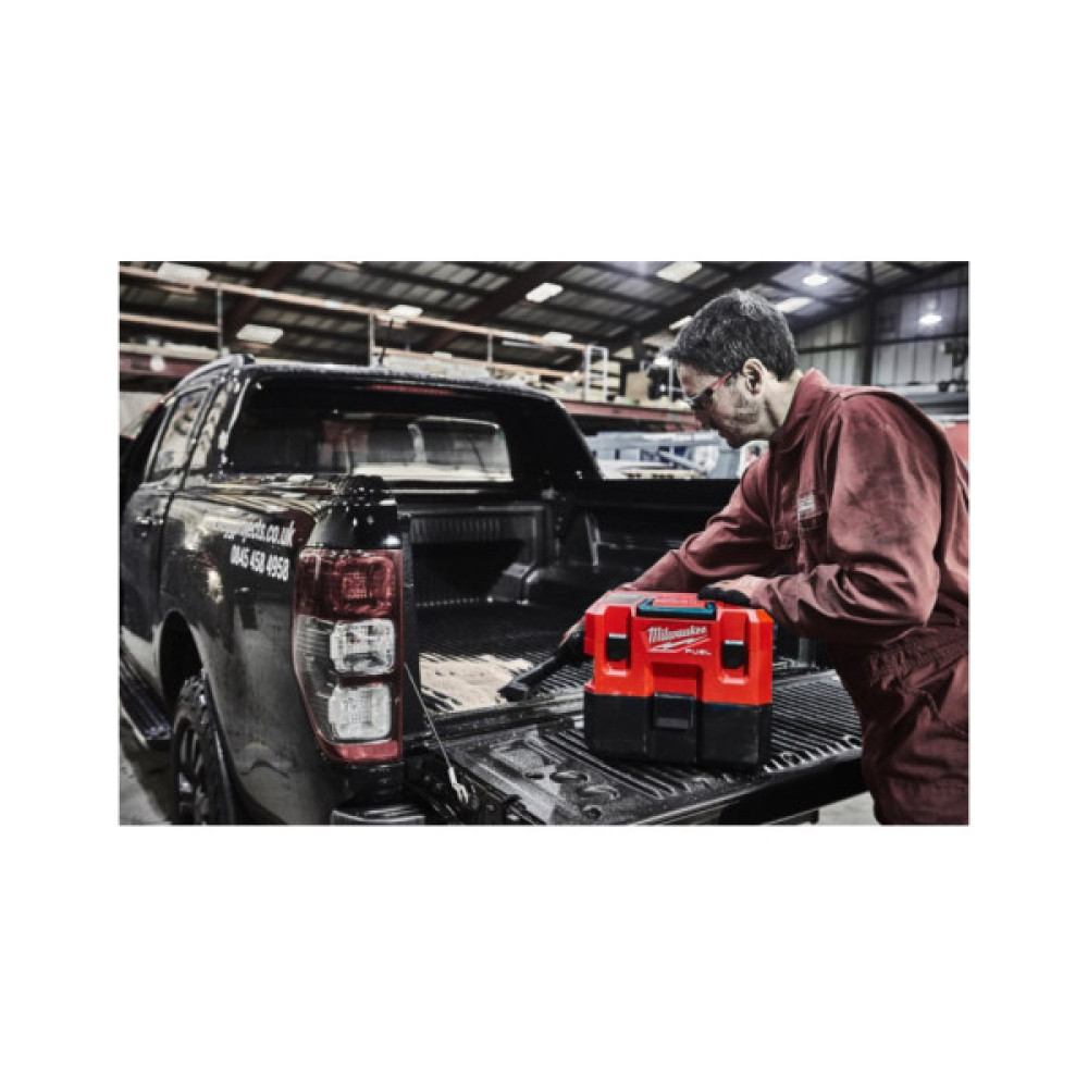 Пилосос будівельний Milwaukee M12 FVCL-0 (без АКБ та ЗП) (4933478186)