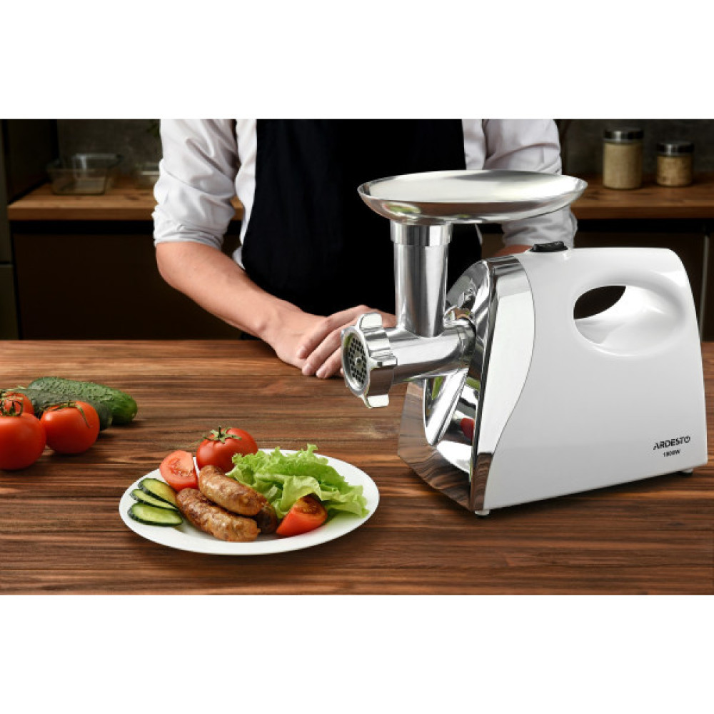 М'ясорубка ARDESTO, 1800Вт, 2кг/хв, 3 решітки, насадка для ковбас, кеббе, томатів, пластик, біло-сріблястий
