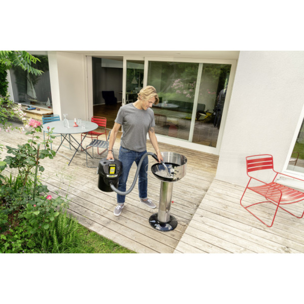 Пилосос для збору золи акумуляторний Karcher AD 2 Battery, 18В, контейнер 14л, 3.9кг, без АКБ та ЗП