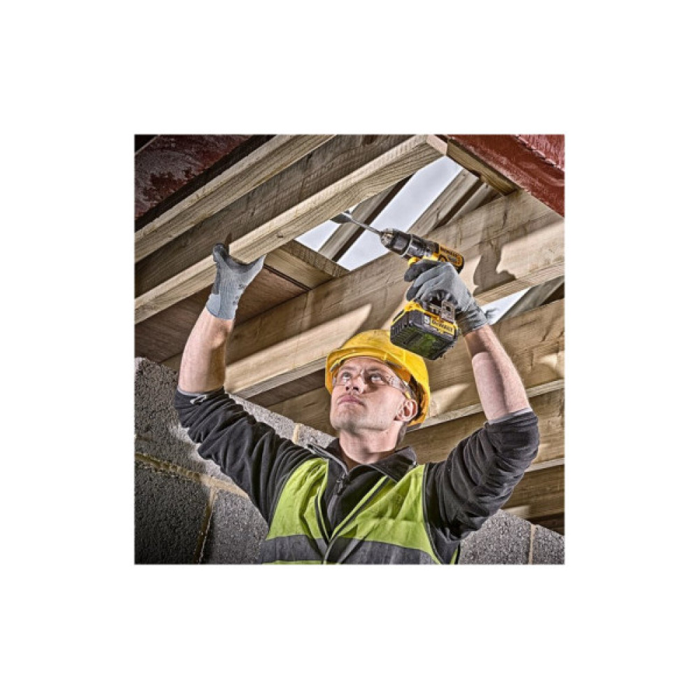 Шуруповерт DeWALT DCD796NT