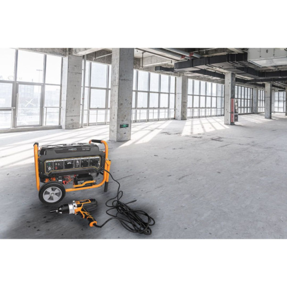Генератор Neo Tools 230V, kW, електростартер, AVR (04-730P) Генератор Neo Tools 230V, kW, електростартер, AVR (04-730P)