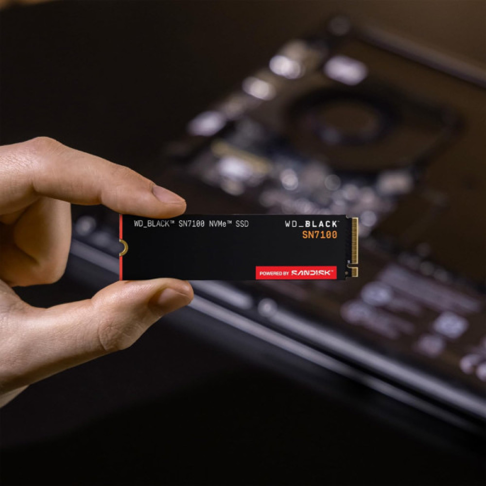 Накопичувач SSD WD M.2 2TB PCIe 4.0 Black SN7100