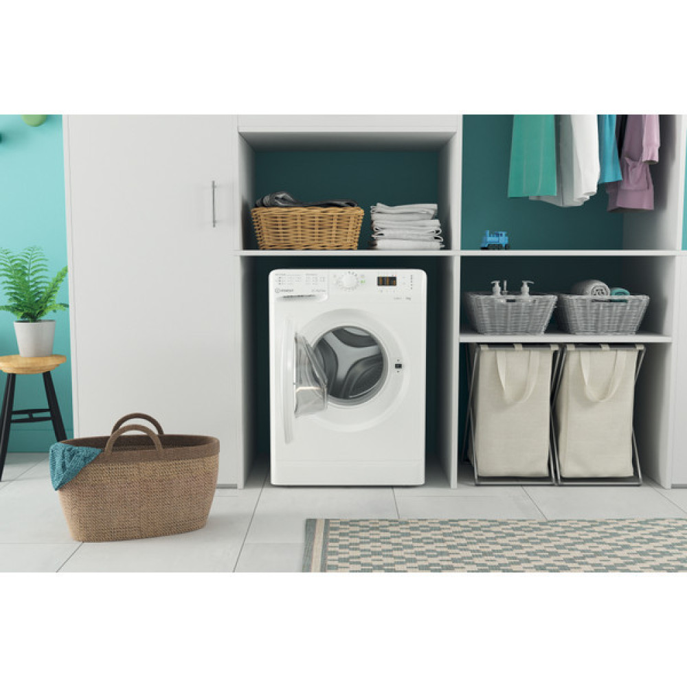 Пральна машина Indesit фронтальна, 5кг, 1000, A++, 43см, білий