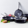 Сотейник GreenPan Evolution з кришкою 26 см, 3,7 л (CC007086-001) Сотейник GreenPan Evolution з кришкою 26 см, 3,7 л (CC007086-001)