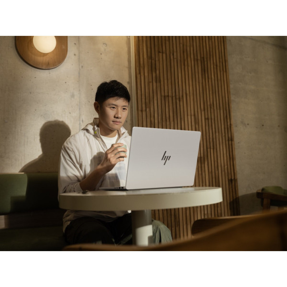 Ноутбук HP OmniBook 7 14-fs0001ua 14" WUXGA IPS AG, Intel 5-220H, 24GB, F1TB, UMA, Win11, сріблястий