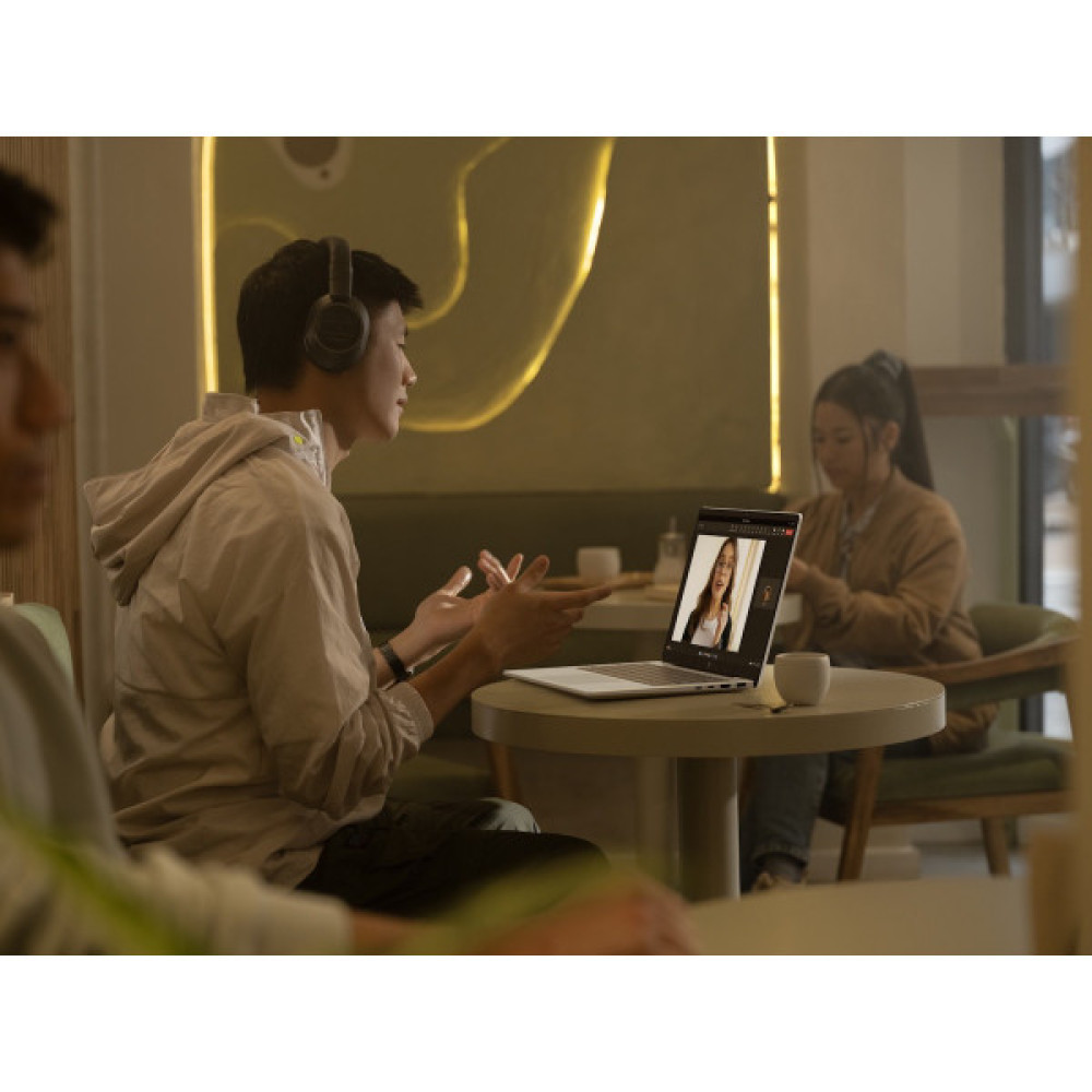 Ноутбук HP OmniBook 7 14-fs0001ua 14" WUXGA IPS AG, Intel 5-220H, 24GB, F1TB, UMA, Win11, сріблястий