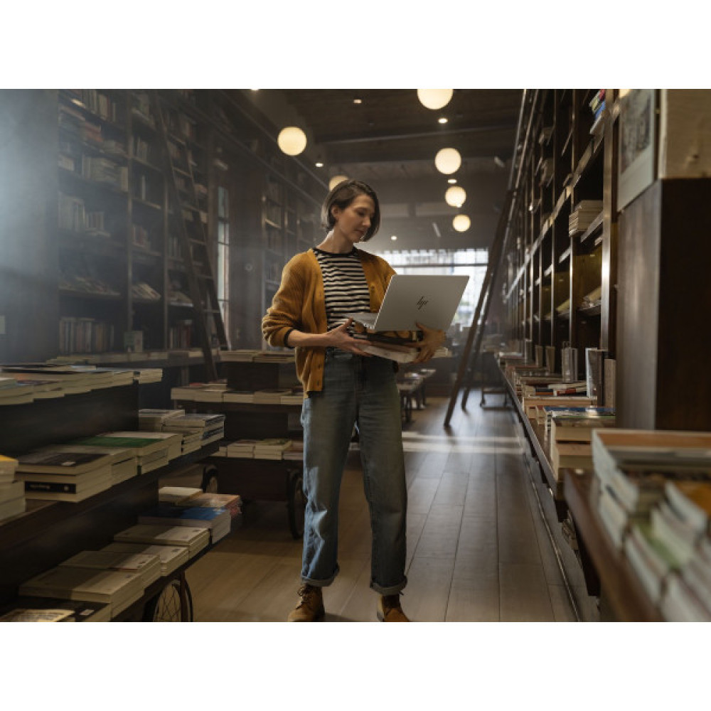 Ноутбук HP OmniBook 7 14-fs0001ua 14" WUXGA IPS AG, Intel 5-220H, 24GB, F1TB, UMA, Win11, сріблястий