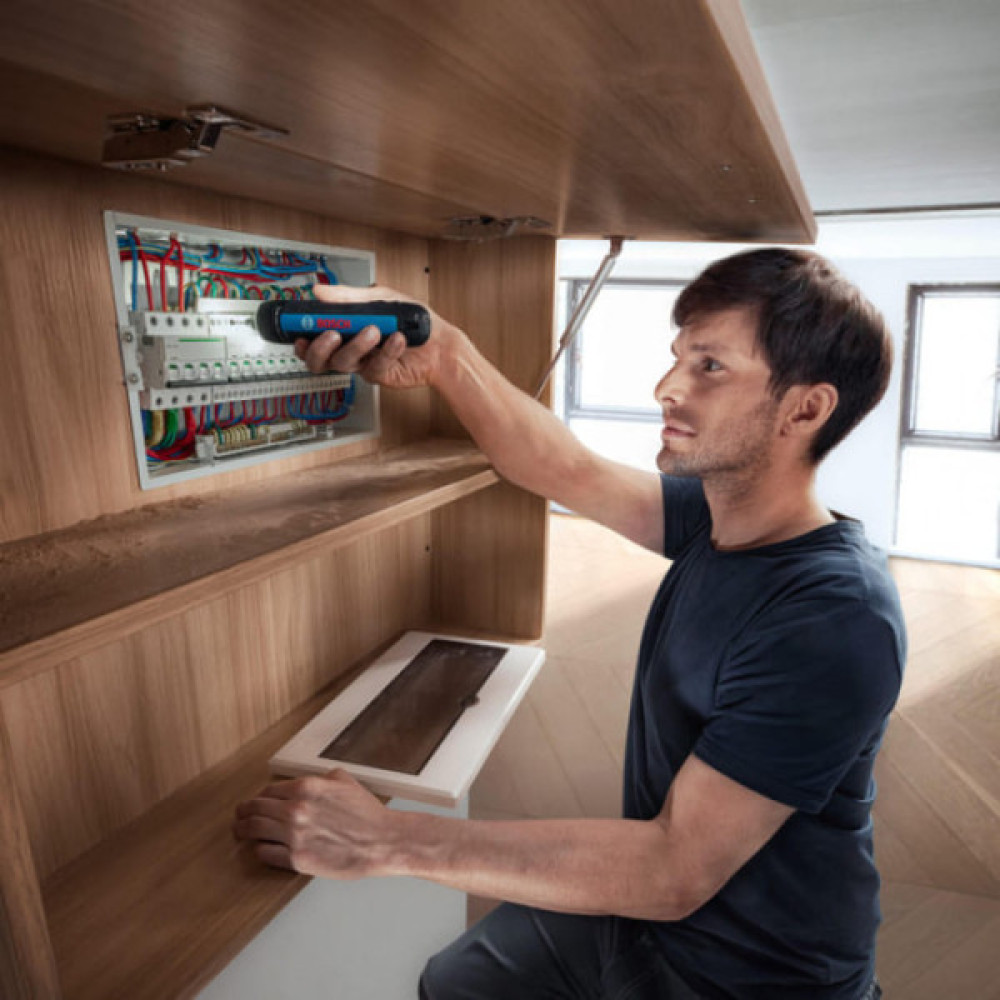 Шурупокрут-викрутка акумуляторний Bosch Professional GO 3 3.6В 5Нм 360об/хв 0.32кг