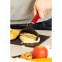 Кухонний ніж KitchenAid Coreline для сиру, 20,3 см, червоний (KAG133OHERE) Кухонний ніж KitchenAid Coreline для сиру, 20,3 см, червоний (KAG133OHERE)