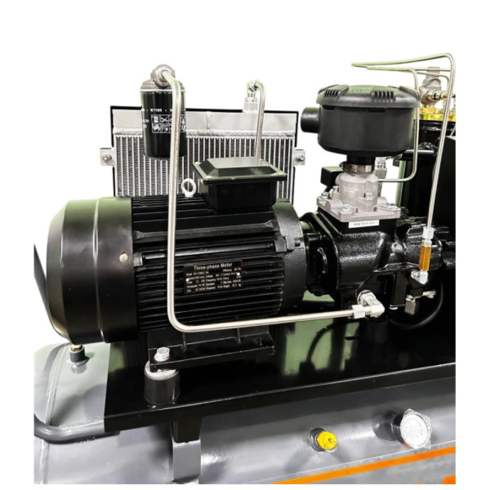 Компресор GTM 200л, 680л/хв, 5,5кВт, 8бар, 380V (DLG5.5V)